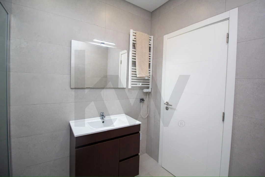 Moradia T5 para Venda em Almeirim Foto 8