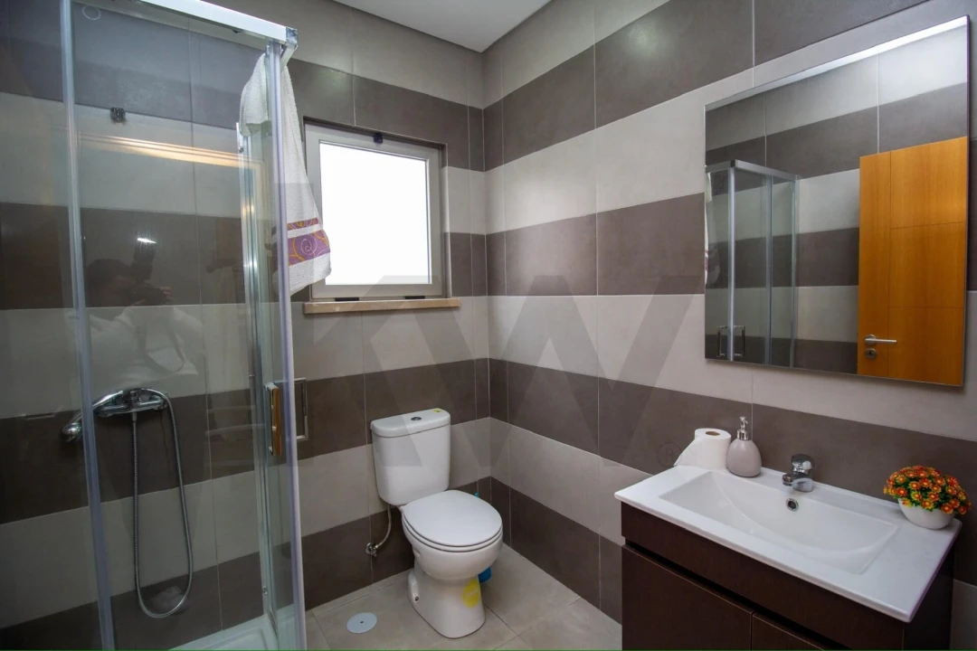 Moradia T5 para Venda em Almeirim Foto 41