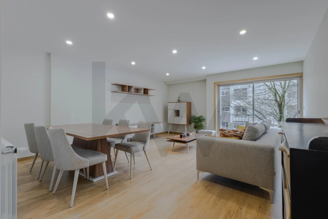 Apartamento T2 para Arrendamento em Mafamude e Vilar do Paraíso Foto 1