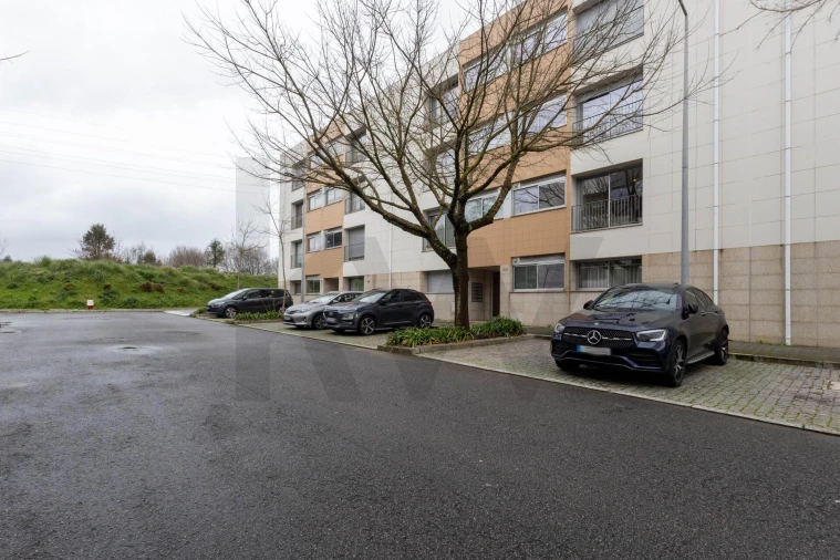 Apartamento T2 para Arrendamento em Mafamude e Vilar do Paraíso Foto 24