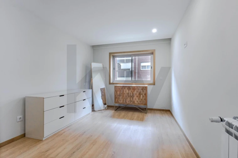 Apartamento T2 para Arrendamento em Mafamude e Vilar do Paraíso Foto 15