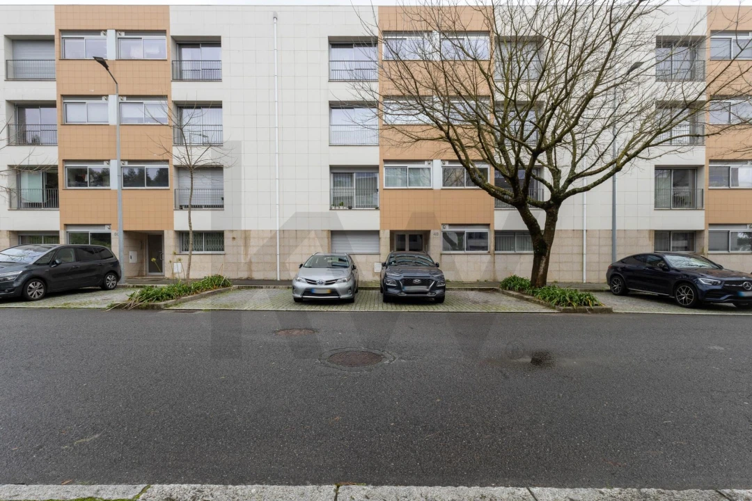 Apartamento T2 para Arrendamento em Mafamude e Vilar do Paraíso Foto 25