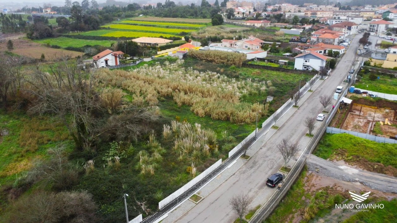 Terreno para Venda em Gulpilhares e Valadares Foto 10