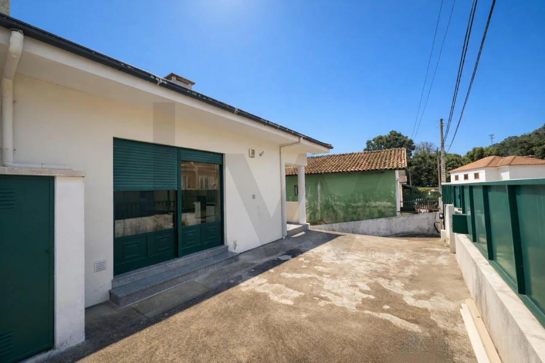 Moradia T3 para Venda em Caldas de São Jorge e Pigeiros Foto 24