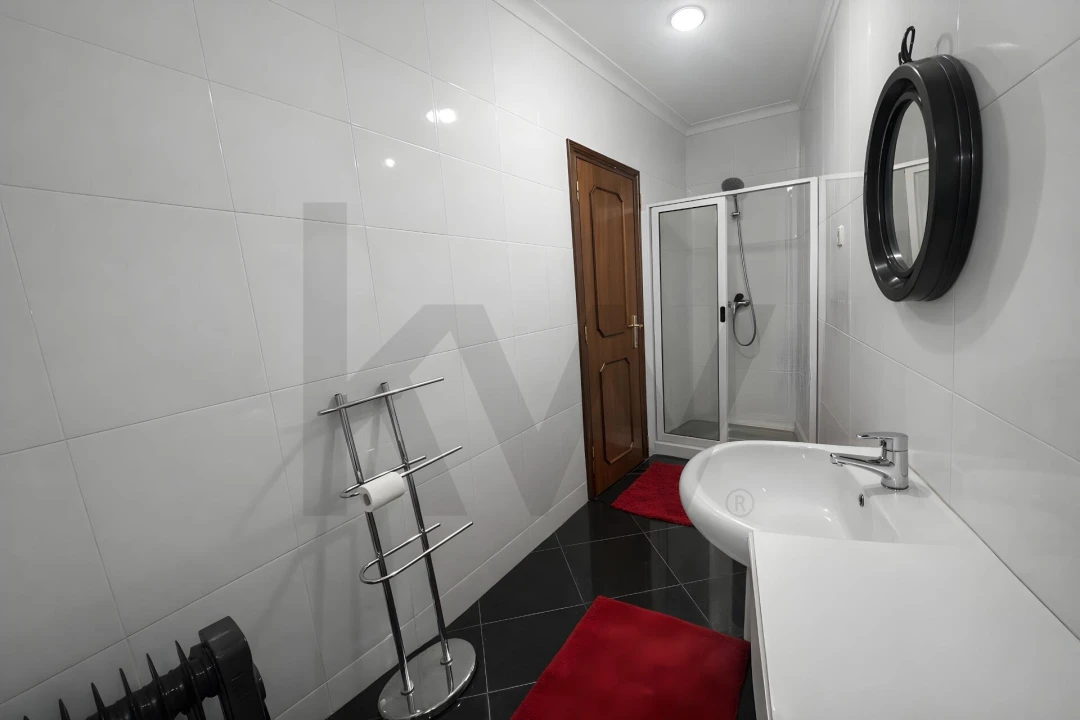 Moradia T3 para Venda em Caldas de São Jorge e Pigeiros Foto 20