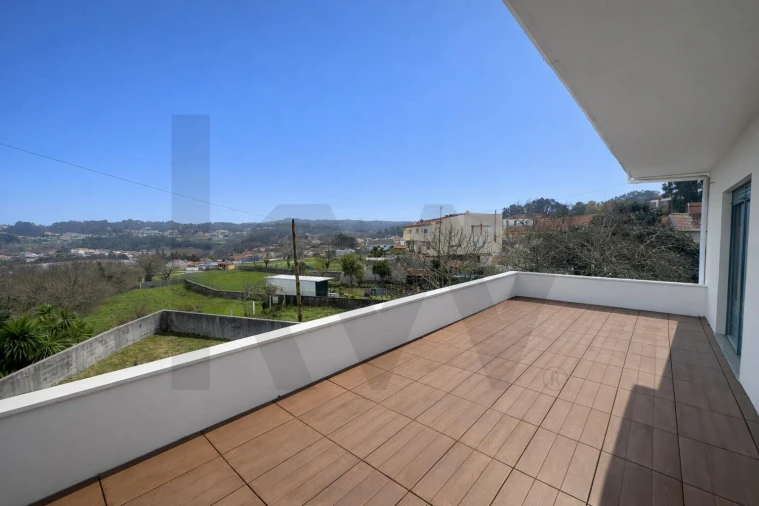 Moradia T3 para Venda em Caldas de São Jorge e Pigeiros Foto 11