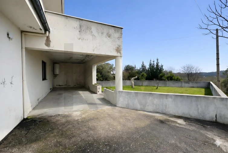 Moradia T3 para Venda em Caldas de São Jorge e Pigeiros Foto 27