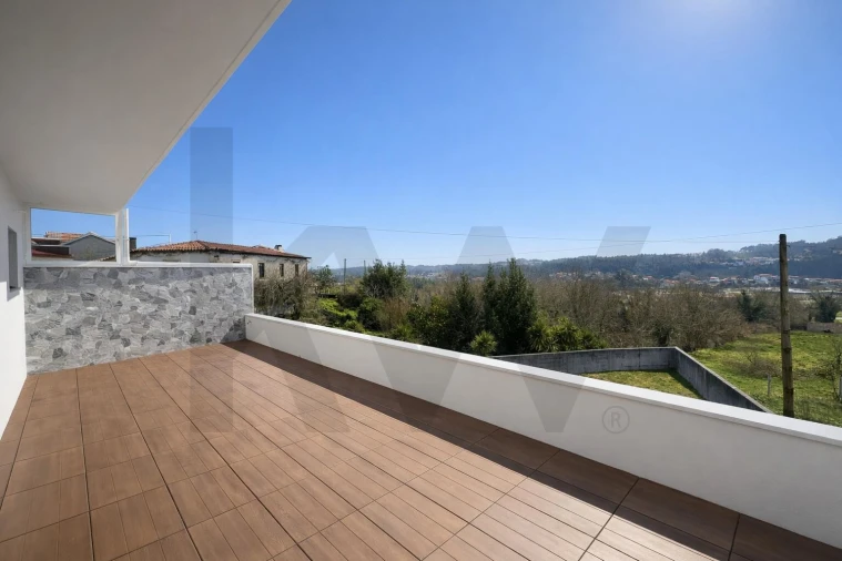 Moradia T3 para Venda em Caldas de São Jorge e Pigeiros Foto 10