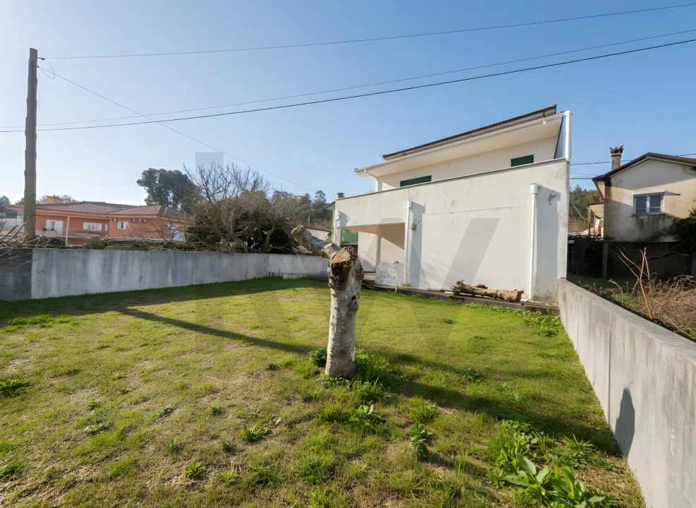 Moradia T3 para Venda em Caldas de São Jorge e Pigeiros Foto 31