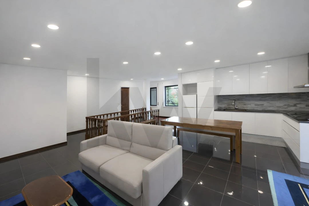 Moradia T3 para Venda em Caldas de São Jorge e Pigeiros Foto 4