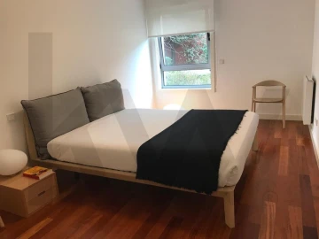 Apartamento T1 para Arrendamento em Aldoar, Foz do Douro e Nevogilde