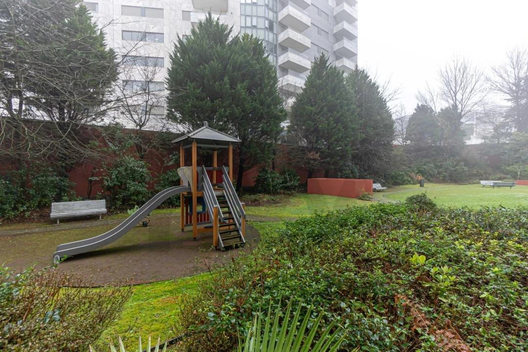 Apartamento T1 para Arrendamento em Aldoar, Foz do Douro e Nevogilde Foto 4