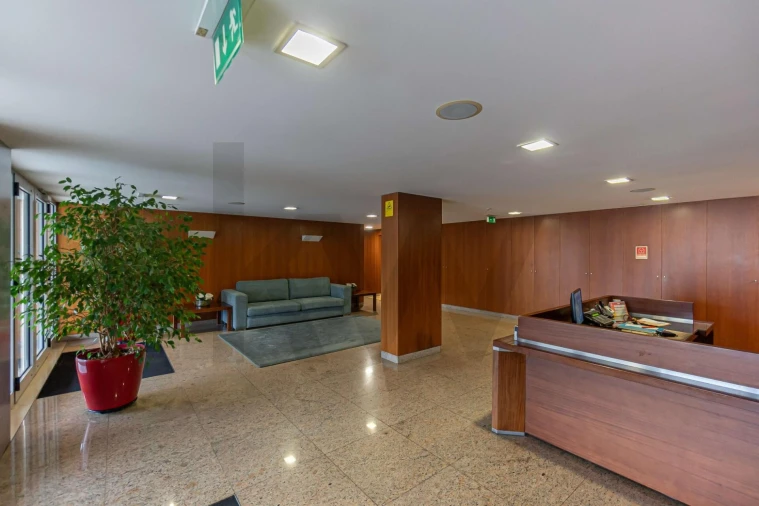 Apartamento T1 para Arrendamento em Aldoar, Foz do Douro e Nevogilde Foto 24