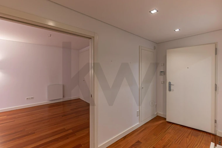 Apartamento T1 para Arrendamento em Aldoar, Foz do Douro e Nevogilde Foto 16