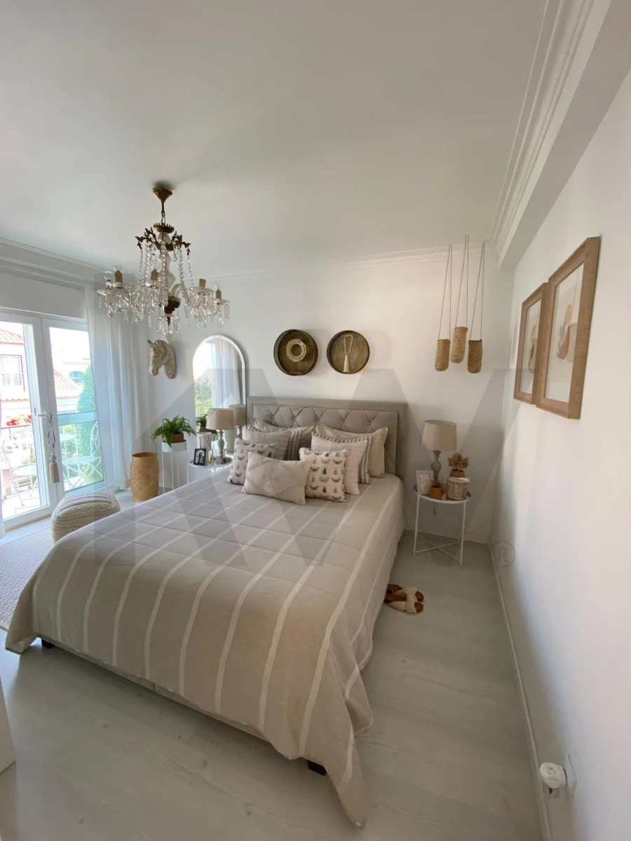 Apartamento T2 para Venda em Ajuda Foto 19