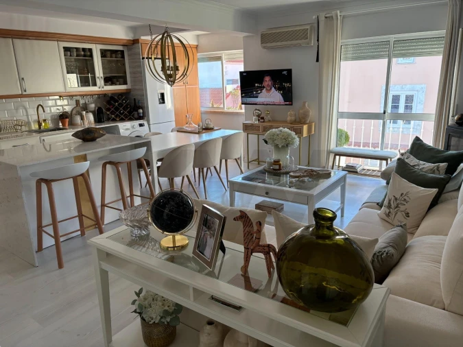 Apartamento T2 para Venda em Ajuda Foto 4