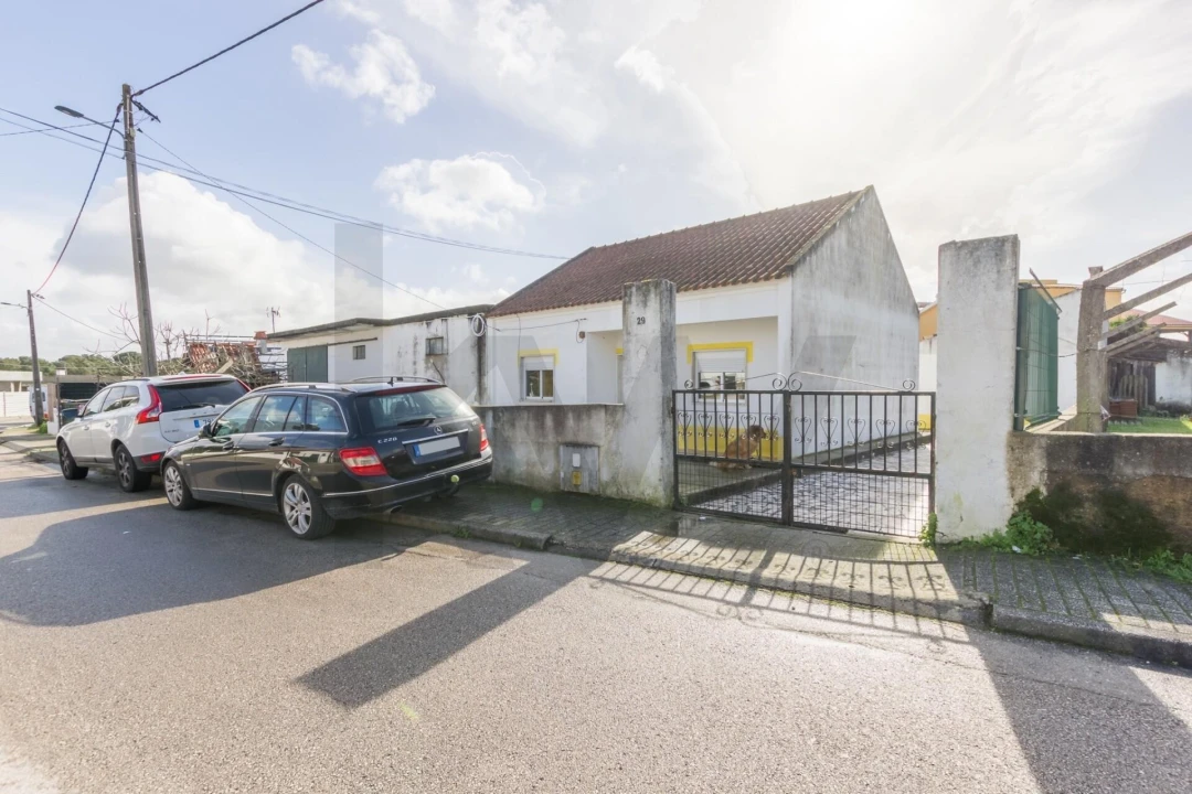 Moradia T2 para Venda em Santo Antonio da Charneca Foto 24