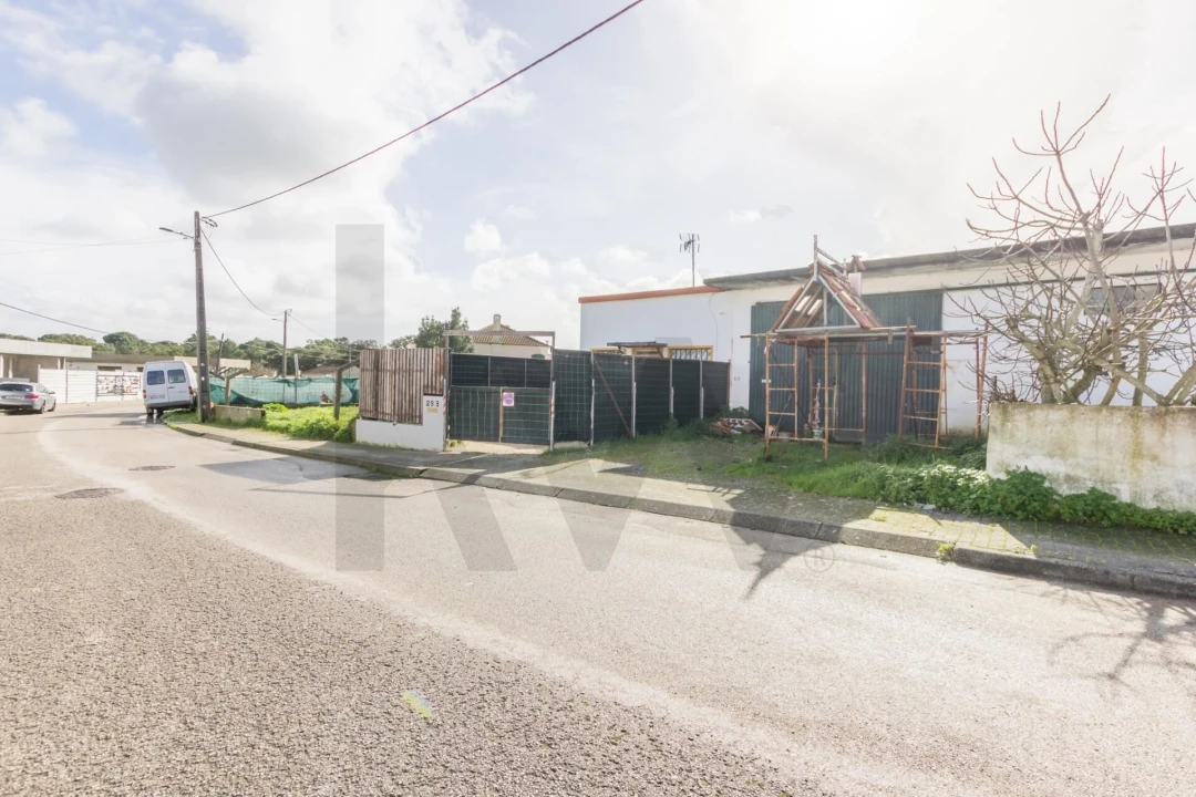 Moradia T2 para Venda em Santo Antonio da Charneca Foto 22