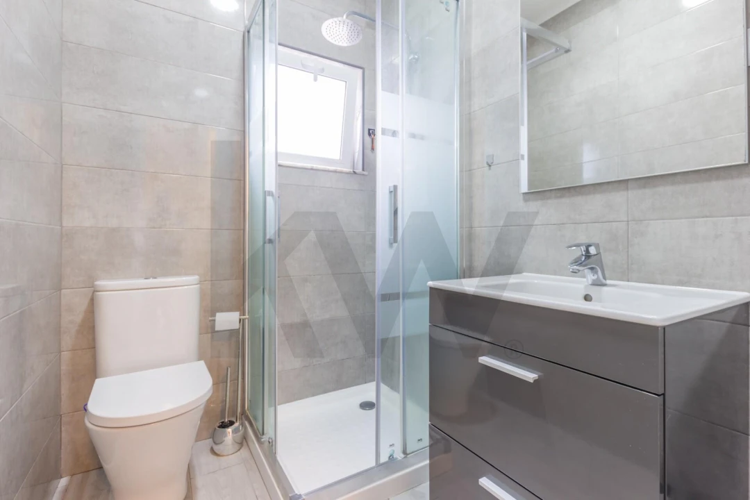 Moradia T2 para Venda em Santo Antonio da Charneca Foto 8