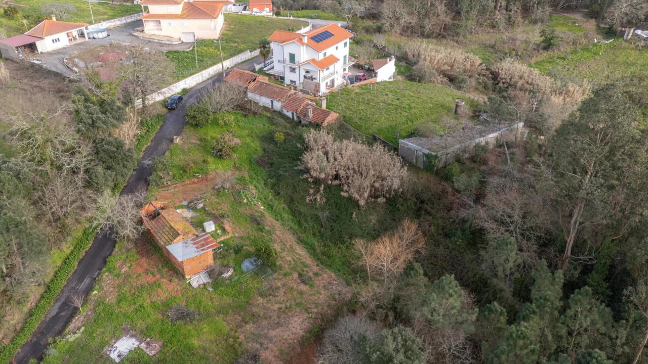 Moradia T1 para Venda em Taveiro, Ameal e Arzila Foto 9