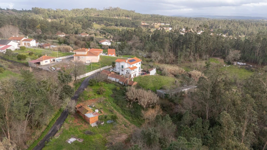 Moradia T1 para Venda em Taveiro, Ameal e Arzila Foto 13