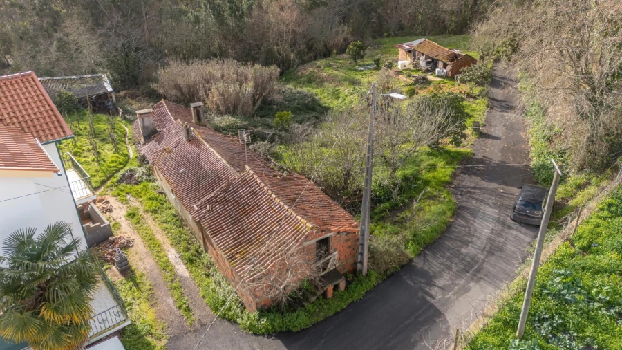 Moradia T1 para Venda em Taveiro, Ameal e Arzila Foto 5