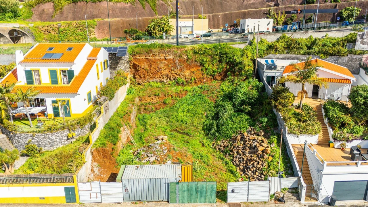 Moradia T4 para Venda em Funchal (Santa Maria Maior) Foto 19