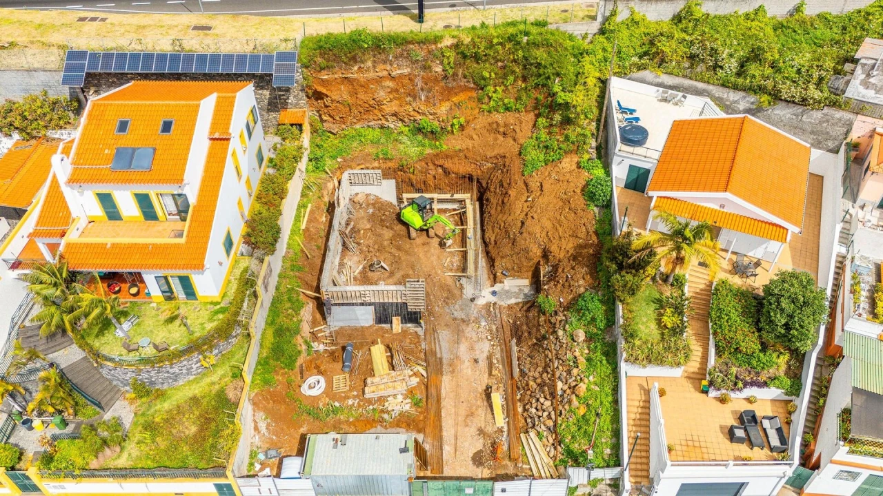 Moradia T4 para Venda em Funchal (Santa Maria Maior) Foto 41