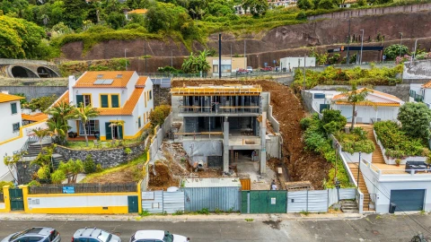 Moradia T4 para Venda em Funchal (Santa Maria Maior)