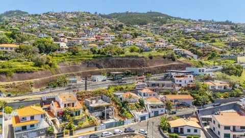 Moradia T4 para Venda em Funchal (Santa Maria Maior)