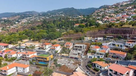 Moradia T4 para Venda em Funchal (Santa Maria Maior)