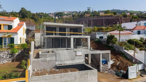 Moradia T4 para Venda em Funchal (Santa Maria Maior)
