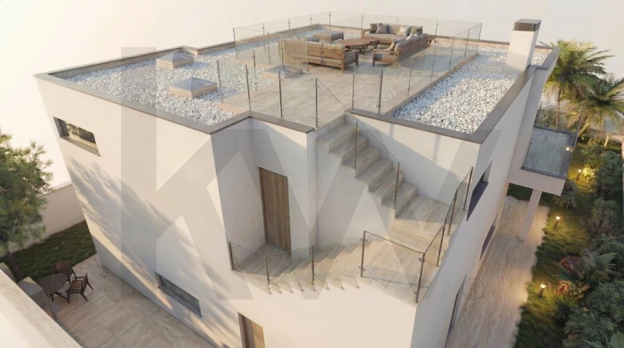 Moradia T4 para Venda em Funchal (Santa Maria Maior) Foto 5