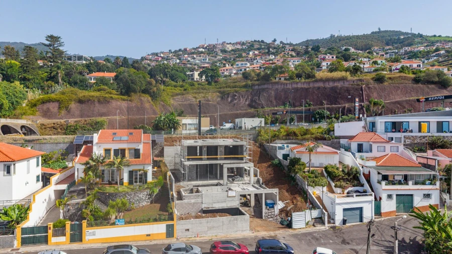 Moradia T4 para Venda em Funchal (Santa Maria Maior) Foto 19