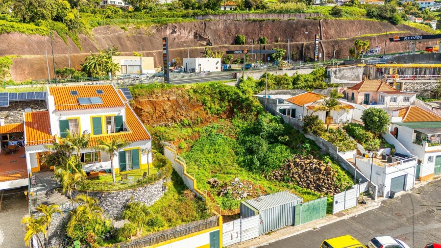 Moradia T4 para Venda em Funchal (Santa Maria Maior) Foto 17