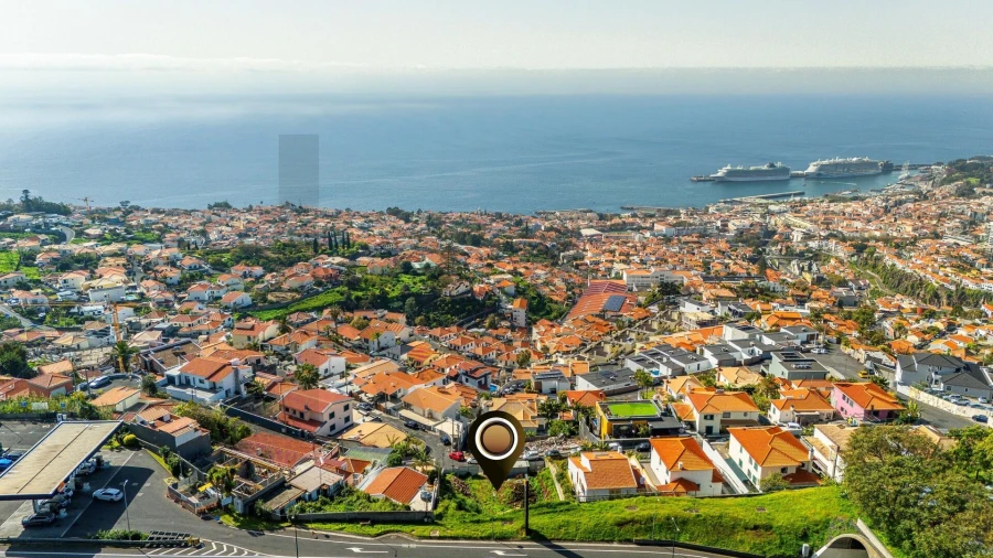 Moradia T4 para Venda em Funchal (Santa Maria Maior) Foto 14