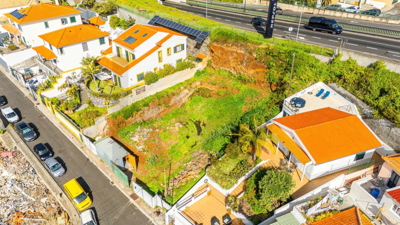 Moradia T4 para Venda em Funchal (Santa Maria Maior) Foto 15