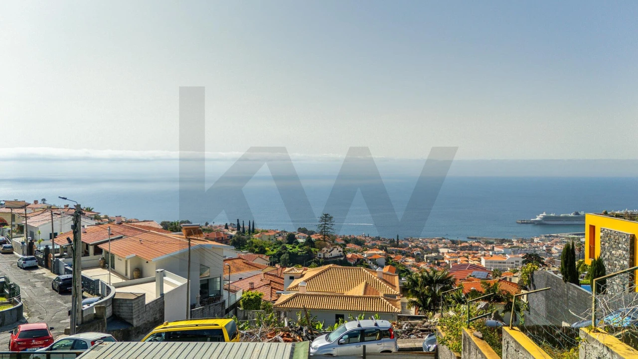 Moradia T4 para Venda em Funchal (Santa Maria Maior) Foto 27