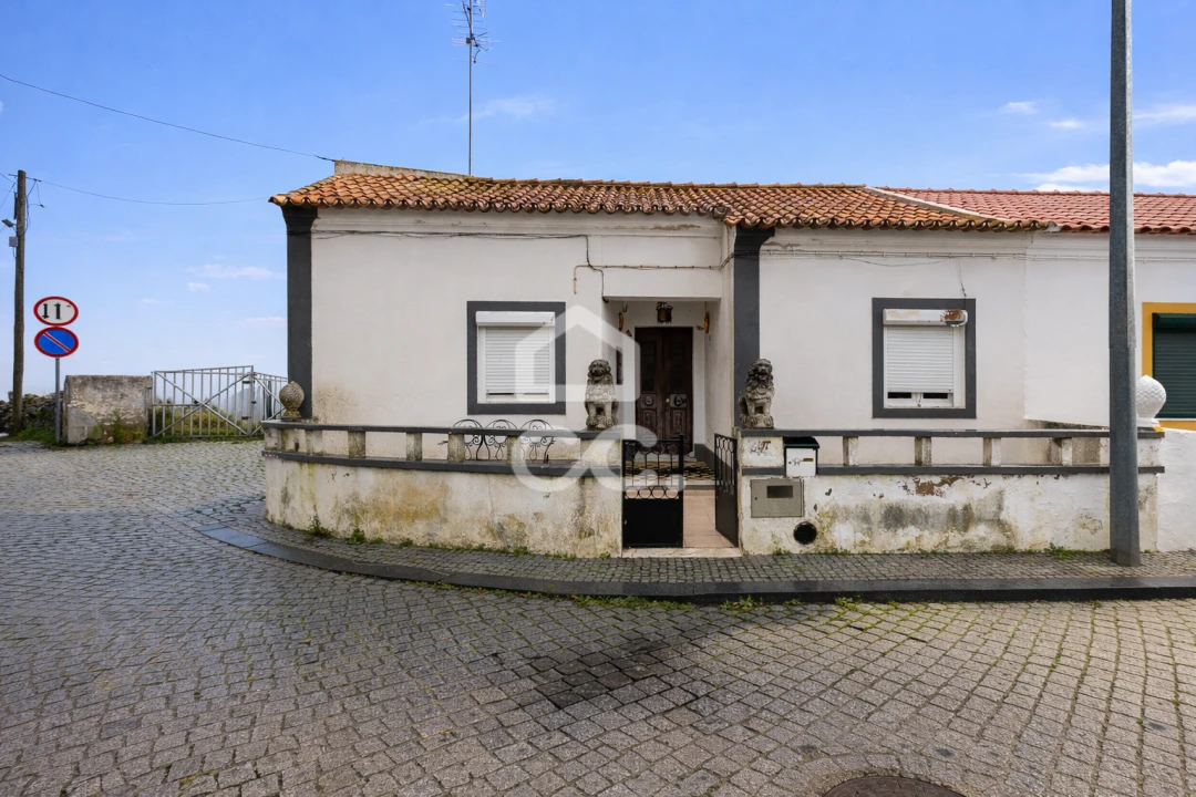 Moradia T3 para Venda em Arraiolos Foto 1