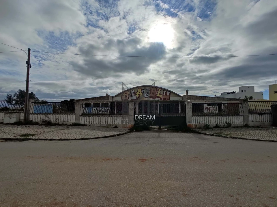 Terreno para Venda em Quelfes Foto 9