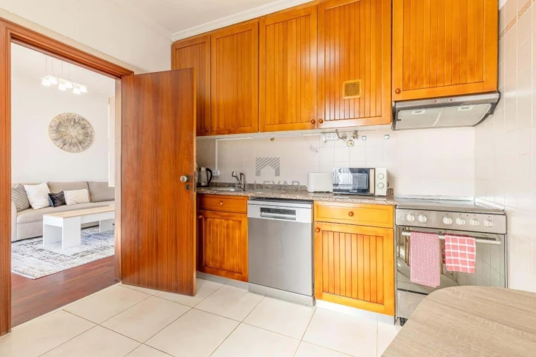 Apartamento T2 para Venda em Caniço Foto 10