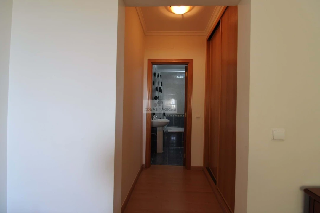 Apartamento T2 para Venda em Lagos (São Sebastião e Santa Maria) Foto 7