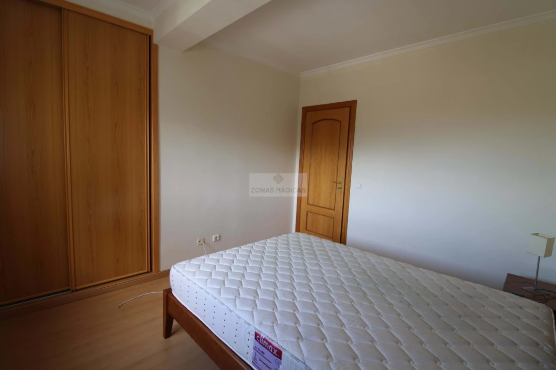 Apartamento T2 para Venda em Lagos (São Sebastião e Santa Maria) Foto 14