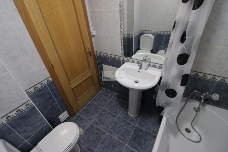 Apartamento T2 para Venda em Lagos (São Sebastião e Santa Maria) Foto 9