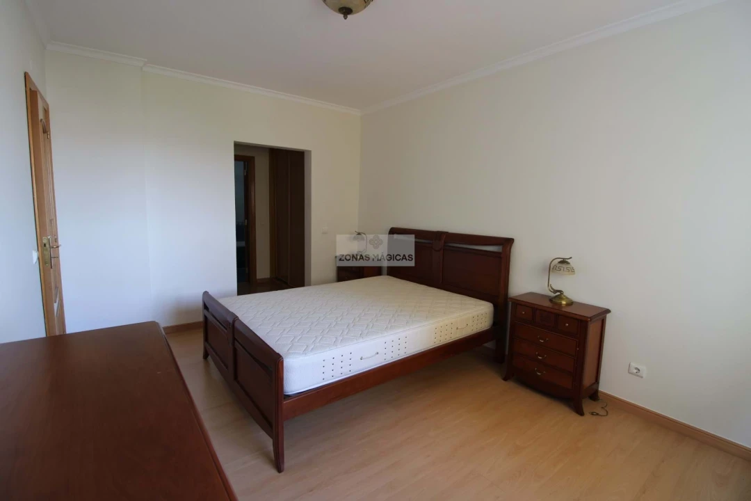 Apartamento T2 para Venda em Lagos (São Sebastião e Santa Maria) Foto 4