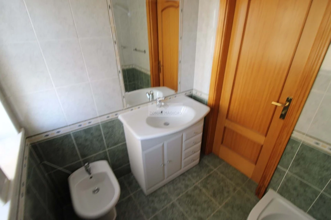 Apartamento T2 para Venda em Lagos (São Sebastião e Santa Maria) Foto 16