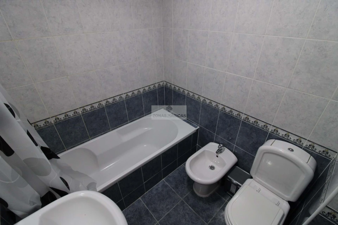 Apartamento T2 para Venda em Lagos (São Sebastião e Santa Maria) Foto 8