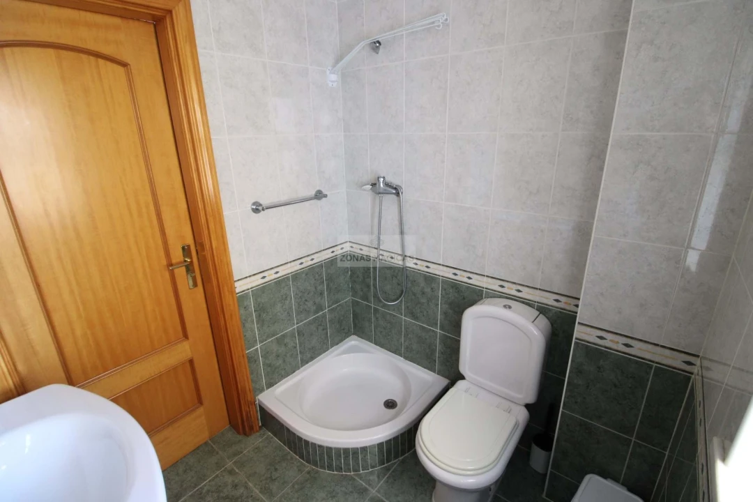 Apartamento T2 para Venda em Lagos (São Sebastião e Santa Maria) Foto 17