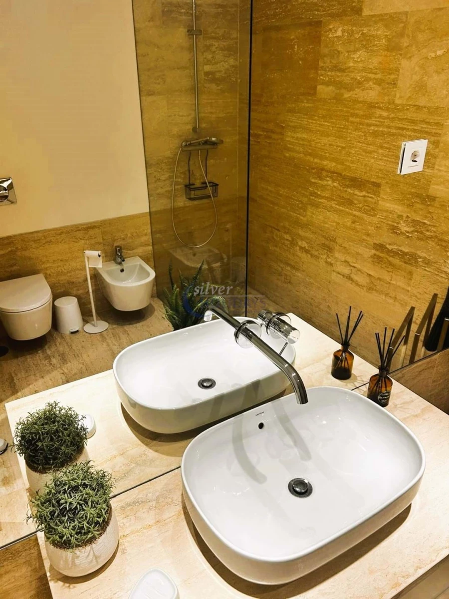 Apartamento T2 para Venda em Quarteira Foto 11