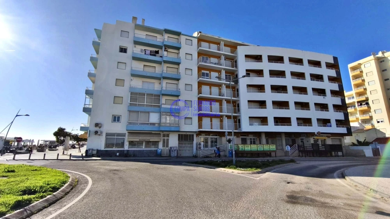 Apartamento T1 para Venda em Armação de Pera Foto 9